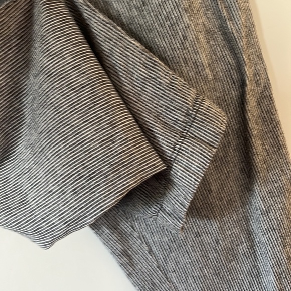 Paperbag Pants with Matching Cloth Belt - Picture 4 of 6